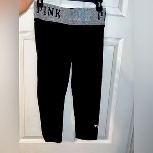 PINK Victoria’s Secret black cropped yoga pants XS